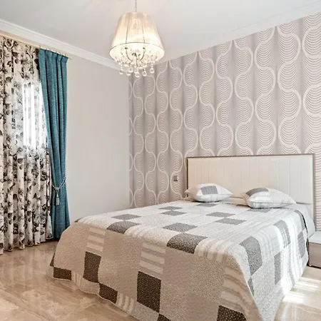 Four Bdr House Ema Elviria בית נופש *